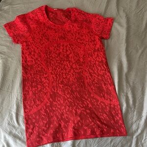 lululemon athletica Red Short Sleeve Tee